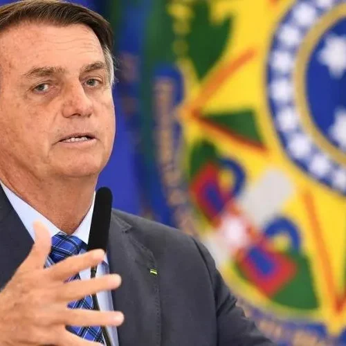 Bolsonaro é preso pela PF em Brasilia