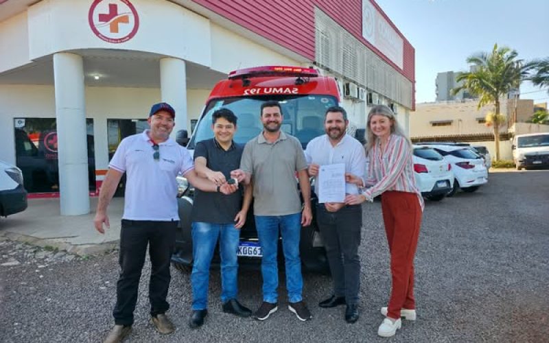 Marechal Cândido Rondon recebe nova ambulância