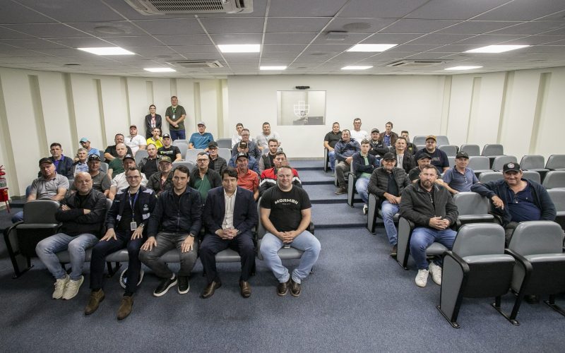 Grupo de 40 produtores e lideranças percorre mais de 700 km para conhecer a logística e os projetos de ampliação da infraestrutura portuária 