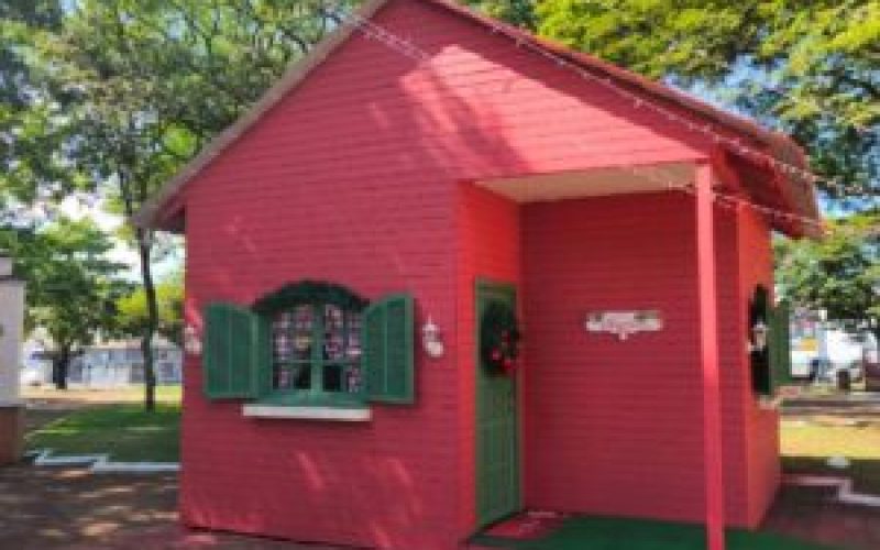 Casinha do Papai Noel recebe visitas até 21 de dezembro em Marechal Cândido Rondon