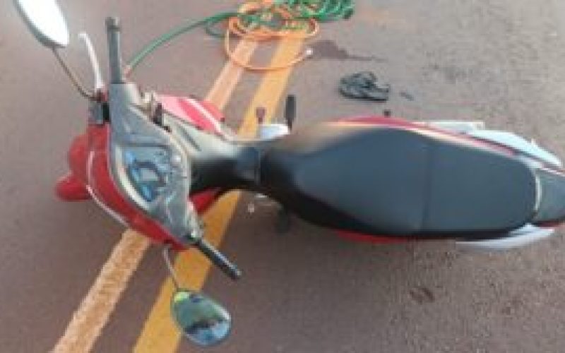 Motociclista de 20 anos fica ferida em colisão após tentativa de ultrapassagem em Toledo