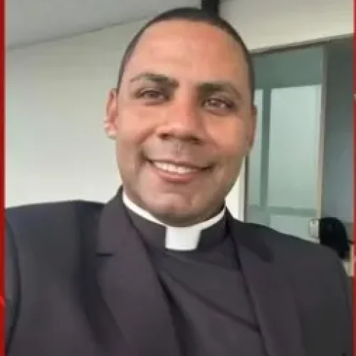 Divulgada a identidade do padre acusado de estupro de vulnerável