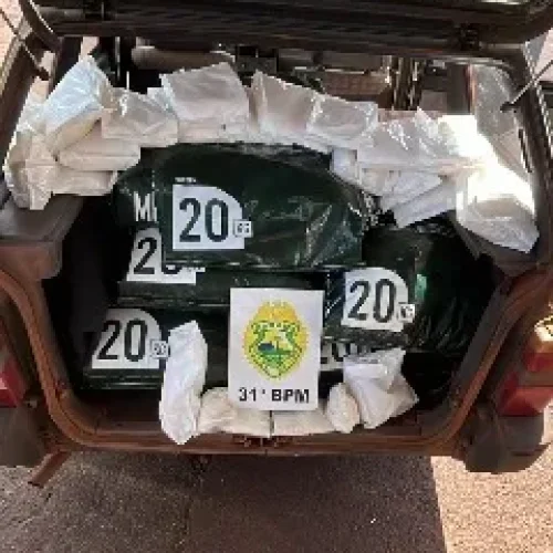 Herbicidas são apreendidos pela PM