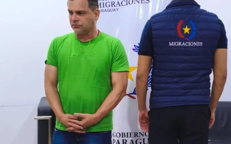 Ex-diretor da PRF rompe tornozeleira e foge para o Paraguai