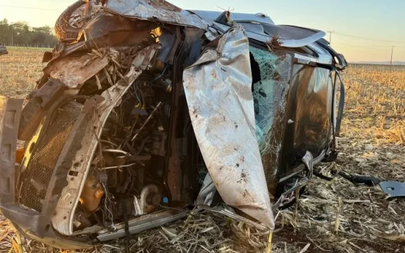 Capotamento no trecho Entre Rios/Santa Helena faz vitima fatal