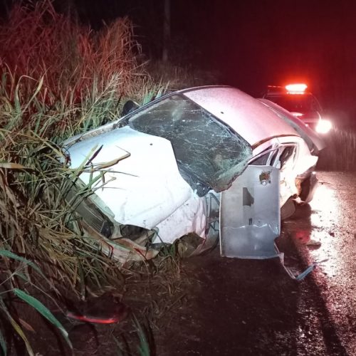 Acidente entre Mercedes e Porto Mendes deixa homem em estado grave