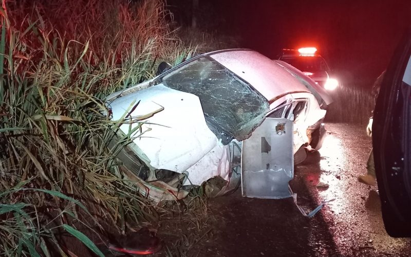 Acidente entre Mercedes e Porto Mendes deixa homem em estado grave