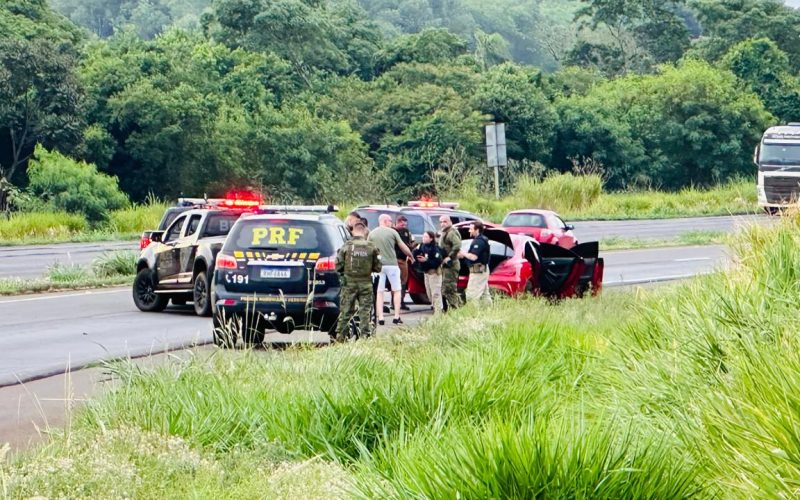 Polícia troca tiro com criminoso próximo a Quatro Pontes: um baleado