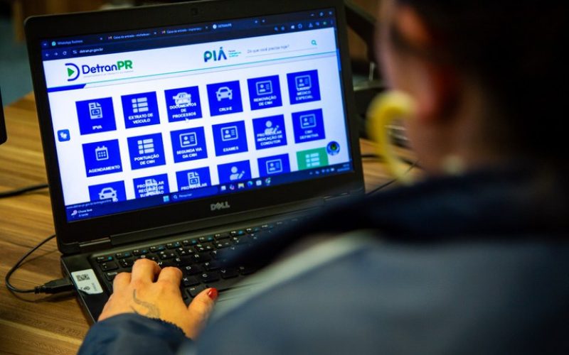 PRF alerta para golpes em pagamentos de taxas veiculares com sites clonados e mensagens falsas