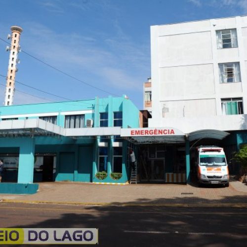 Mulher baleada na cabeça em Santa Helena Velha morre no hospital; suspeito segue foragido