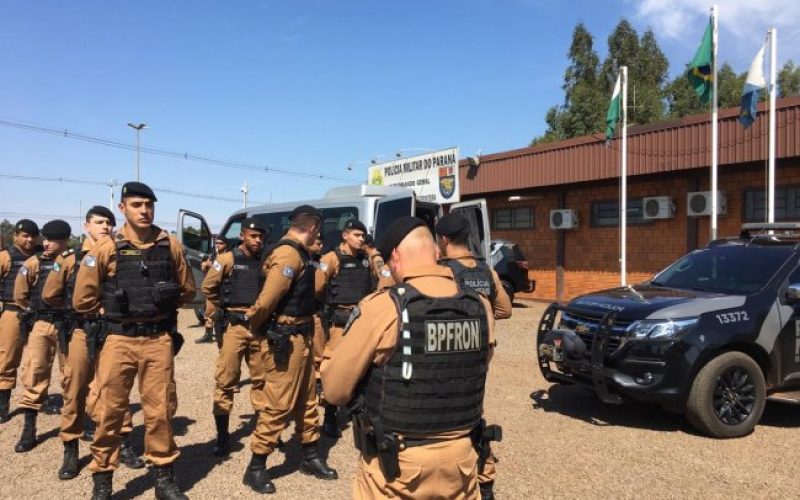 Após denúncia de maus-tratos a animais BPFron prende duas pessoas e apreende drogas em Santa Helena