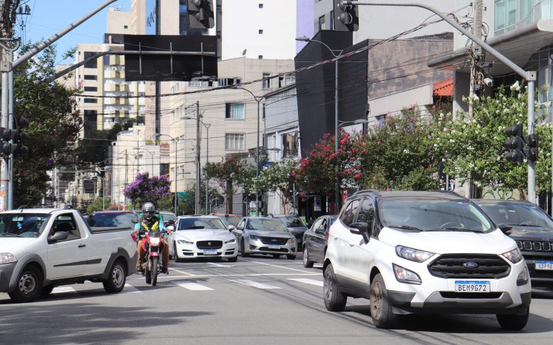 Penúltima parcela do IPVA 2025 de veículos com final de placa 1 e 2 vence nesta terça-feira