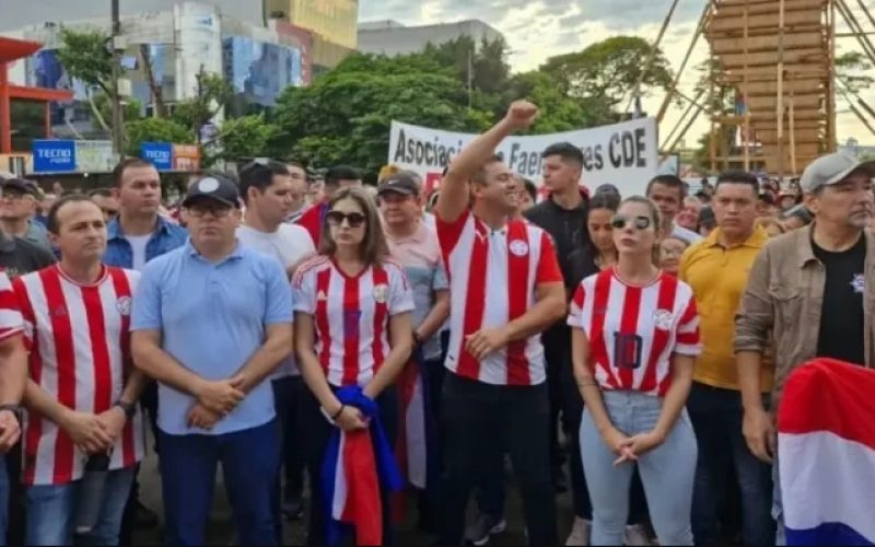 PROTESTO NO PARAGUAI PARALISA A FRONTEIRA NESTA TERÇA-FEIRA (25)
