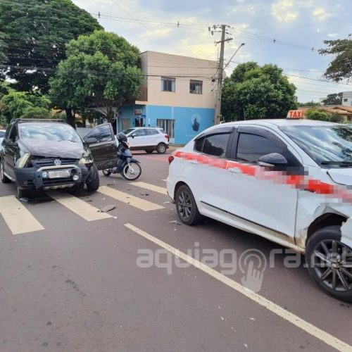 Em menos de 10 minutos, dois acidentes são registrados em um mesmo cruzamento no centro de Marechal Rondon